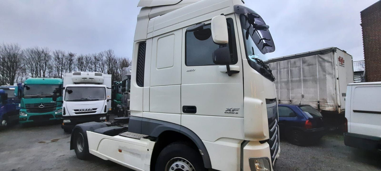 DAF XF106- 460 Space Cap Vollaustt.Top Top Zus - Cabeza tractora: foto 3 DAF XF106- 460 Space Cap Vollaustt.Top Top Zus - Cabeza tractora: foto 3
