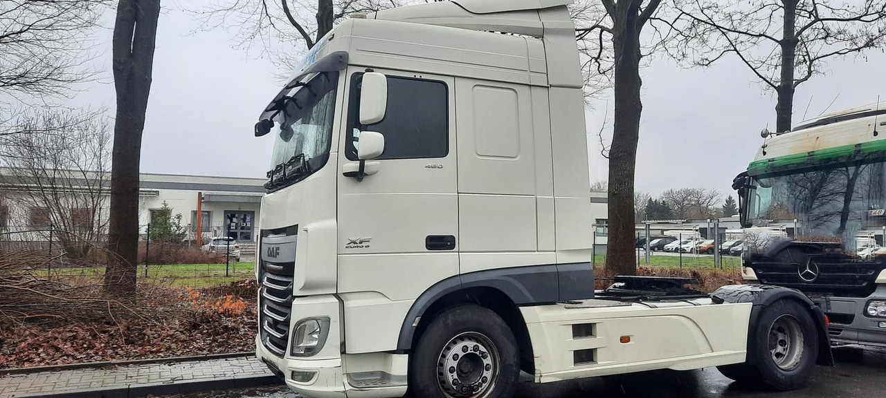 DAF XF106-460FT SZM Spoiler - Cabeza tractora: foto 2 DAF XF106-460FT SZM Spoiler - Cabeza tractora: foto 2