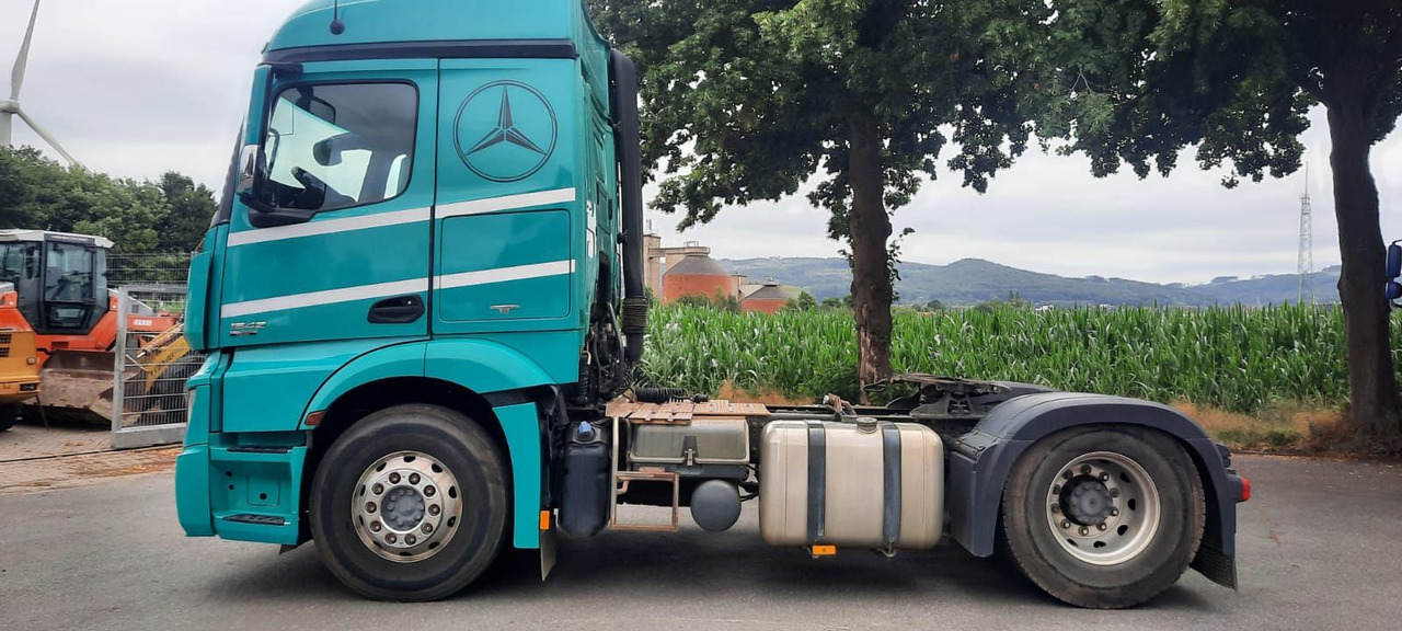 Mercedes-Benz 1842 Actros MP4 G.Haus/Hochdach Vollaust. - Cabeza tractora: foto 3 Mercedes-Benz 1842 Actros MP4 G.Haus/Hochdach Vollaust. - Cabeza tractora: foto 3