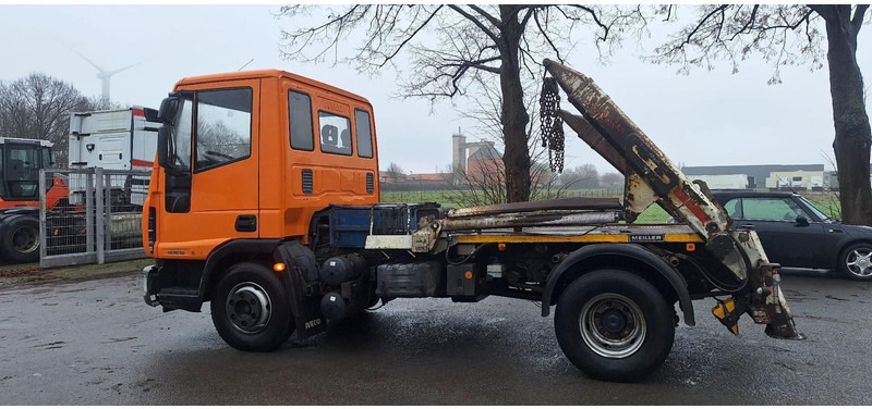 Iveco 80E18K 4x2 Absetzkipper - Camión portacontenedor de cadenas: foto 3 Iveco 80E18K 4x2 Absetzkipper - Camión portacontenedor de cadenas: foto 3