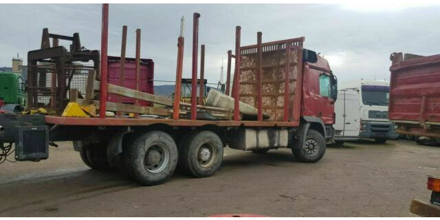 Iveco AD260T450PS 6x4 Blatt Blatt (E:5) - Camión forestal, Camión grúa: foto 2 Iveco AD260T450PS 6x4 Blatt Blatt (E:5) - Camión forestal, Camión grúa: foto 2