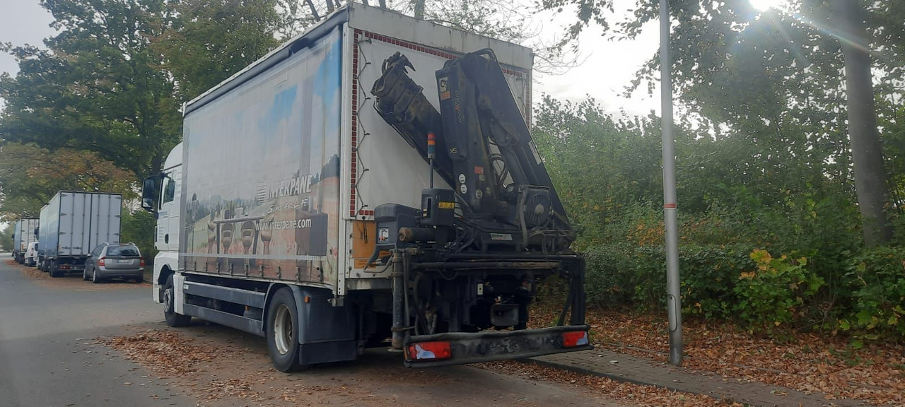 MAN TGX 18.360PS 4x2 G.Haus Kran+Funk - Camión lona, Camión grúa: foto 3 MAN TGX 18.360PS 4x2 G.Haus Kran+Funk - Camión lona, Camión grúa: foto 3