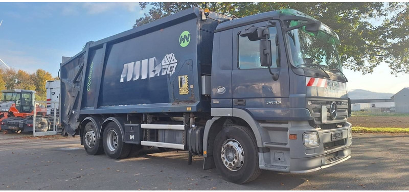 Mercedes-Benz 2632 Müllwgen 6x2 M.Haus E5 Blatt/Luft - Camión de basura: foto 2 Mercedes-Benz 2632 Müllwgen 6x2 M.Haus E5 Blatt/Luft - Camión de basura: foto 2