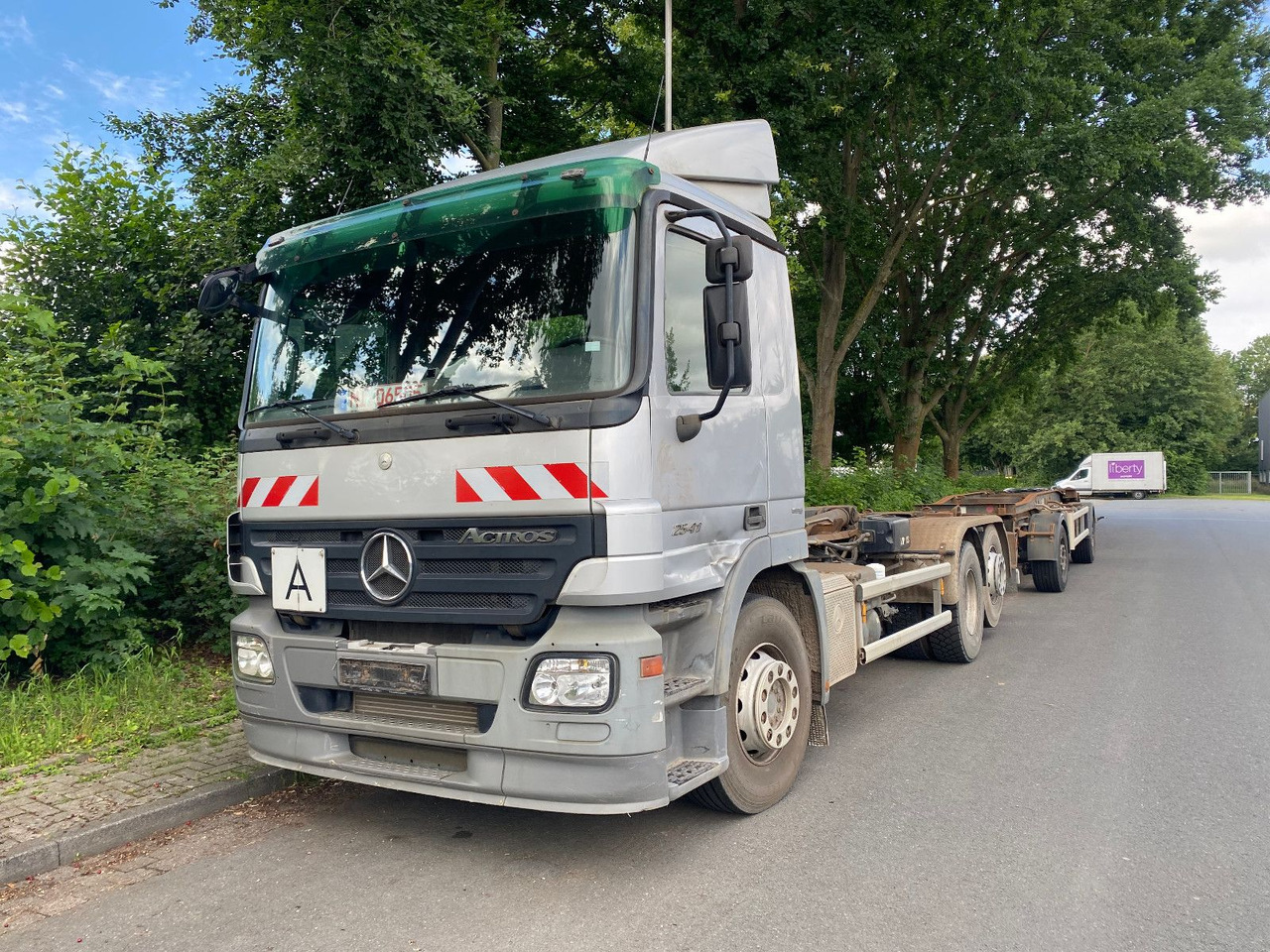 Mercedes-Benz 2641K 6x2 Abroller Klima - Camión multibasculante: foto 1 Mercedes-Benz 2641K 6x2 Abroller Klima - Camión multibasculante: foto 1