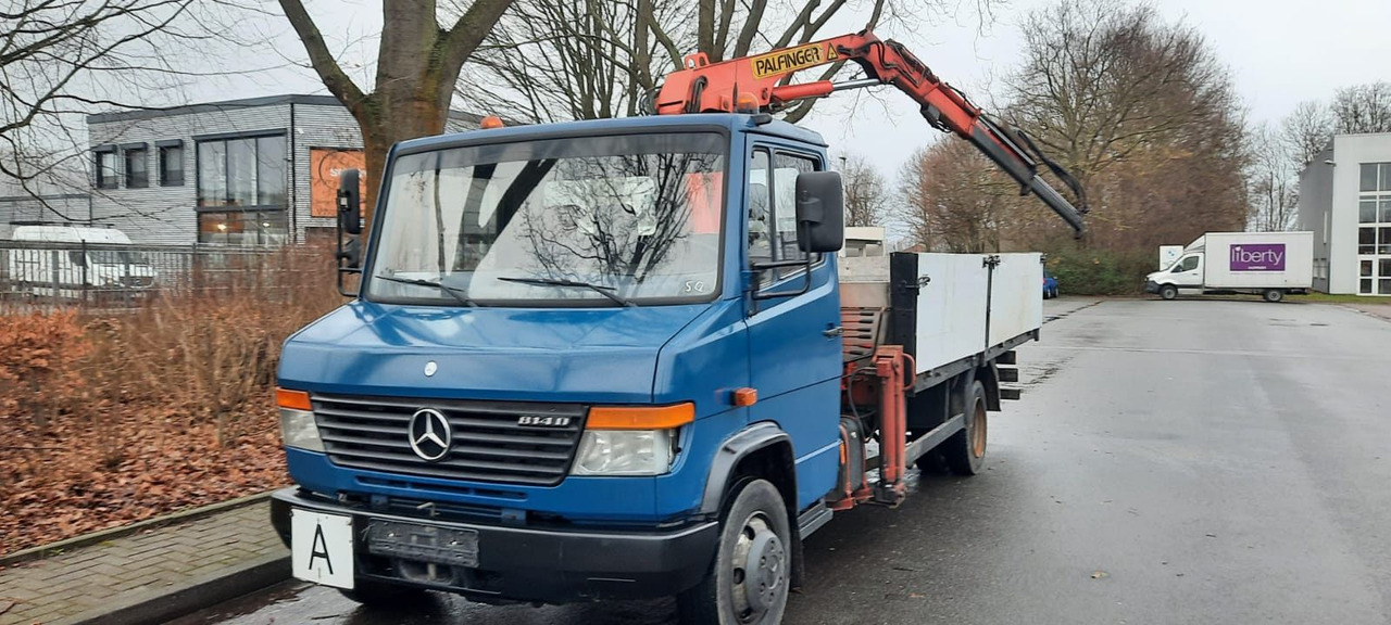 Mercedes-Benz 814 Pritsche mit Kran+Greifer - Caja abierta furgoneta: foto 3 Mercedes-Benz 814 Pritsche mit Kran+Greifer - Caja abierta furgoneta: foto 3