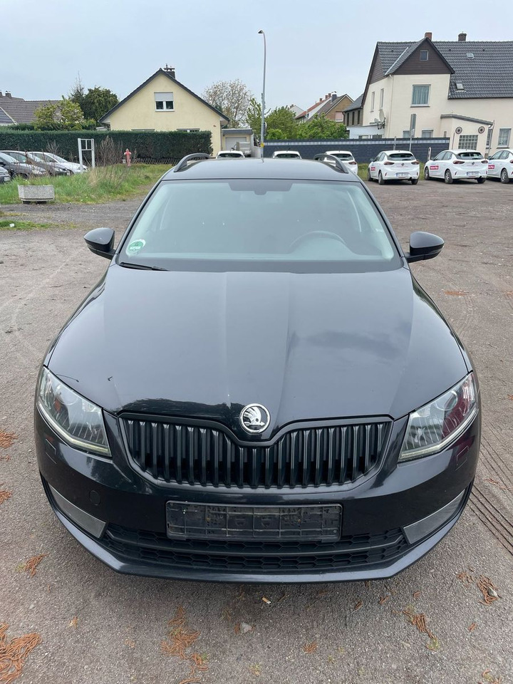 Skoda Octavia 2.0 TDI Green tec Solution Combi - Coche: foto 4 Skoda Octavia 2.0 TDI Green tec Solution Combi - Coche: foto 4