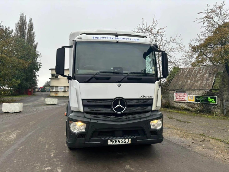 2015 Mercedes Axor 2532 Refrigerated Truck SSJ Axor - Camión frigorífico: foto 3 2015 Mercedes Axor 2532 Refrigerated Truck SSJ Axor - Camión frigorífico: foto 3