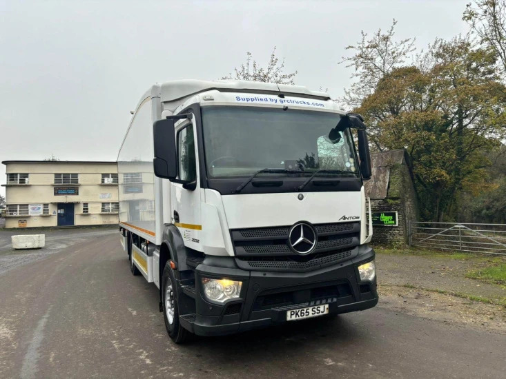 2015 Mercedes Axor 2532 Refrigerated Truck SSJ Axor - Camión frigorífico: foto 4 2015 Mercedes Axor 2532 Refrigerated Truck SSJ Axor - Camión frigorífico: foto 4