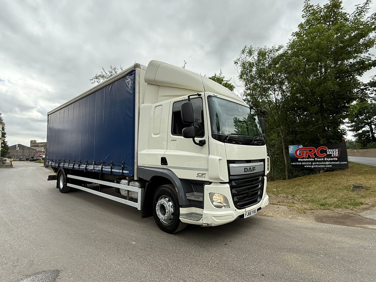2016 DAF CF 250 Curtainside Truck - Camión lona: foto 1 2016 DAF CF 250 Curtainside Truck - Camión lona: foto 1