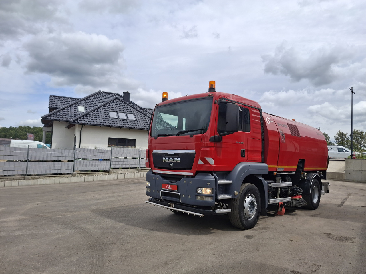 MAN TGS 18.320 Zamiatarka Kehrmaschine BUCHER 2 Motoren Karcher Szczotki L/R - Barredora vial: foto 3 MAN TGS 18.320 Zamiatarka Kehrmaschine BUCHER 2 Motoren Karcher Szczotki L/R - Barredora vial: foto 3