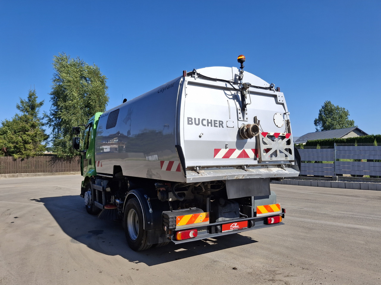 RENAULT Middlum 270 DXI Zamiatarka Kehrmaschine BUCHER Karcher L/R 2 Silniki 2 Motoren - Barredora vial: foto 3 RENAULT Middlum 270 DXI Zamiatarka Kehrmaschine BUCHER Karcher L/R 2 Silniki 2 Motoren - Barredora vial: foto 3