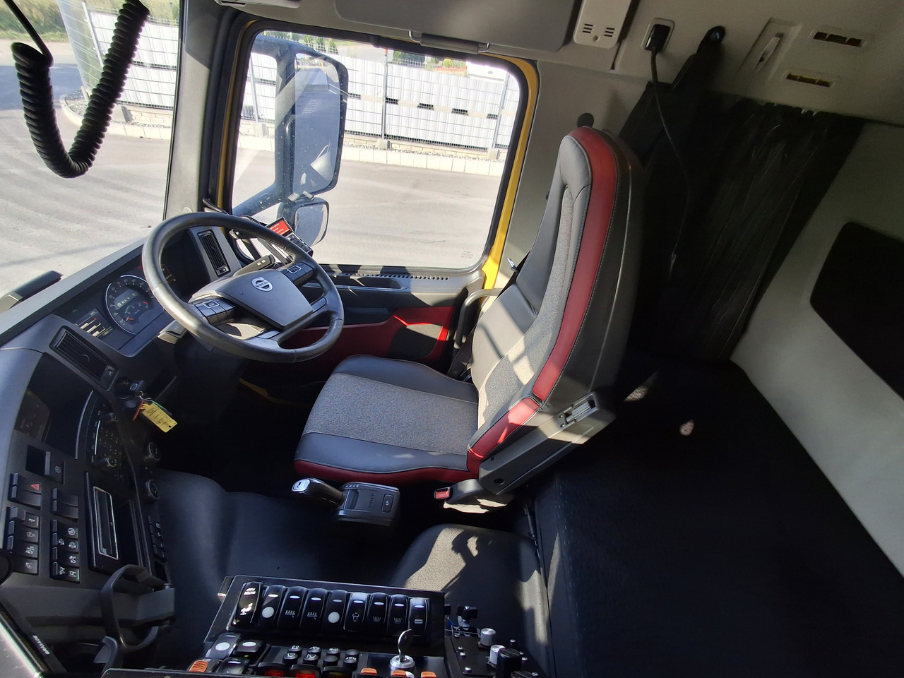 Barredora vial VOLVO FMX 420 Zamiatarka Kehrmaschine Euro 6 PM2.5 BROCK VS 7 TECH Karcher L/R 2145 Mth 2021r: foto 42 Barredora vial VOLVO FMX 420 Zamiatarka Kehrmaschine Euro 6 PM2.5 BROCK VS 7 TECH Karcher L/R 2145 Mth 2021r: foto 42