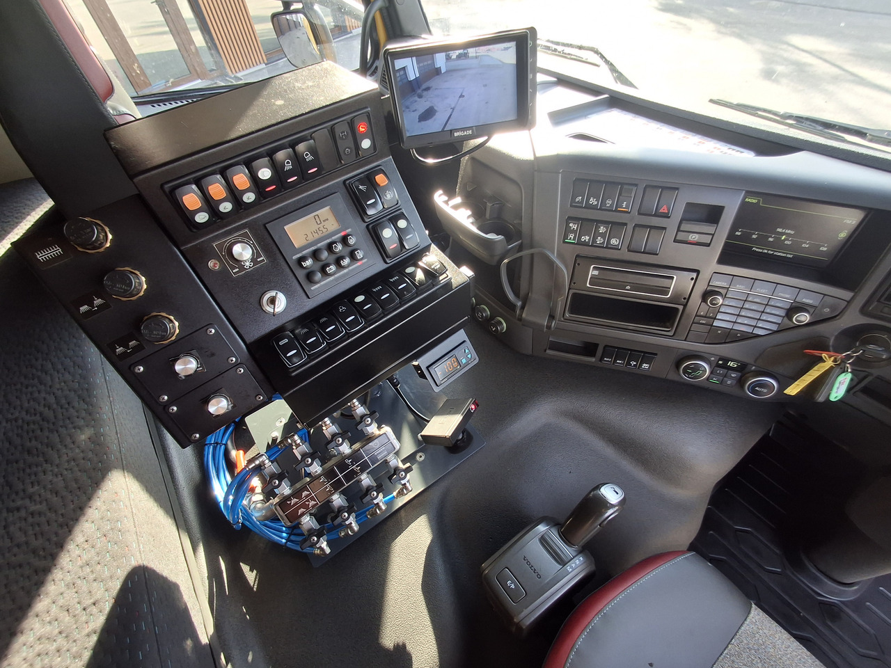 Barredora vial VOLVO FMX 420 Zamiatarka Kehrmaschine Euro 6 PM2.5 BROCK VS 7 TECH Karcher L/R 2145 Mth 2021r: foto 38 Barredora vial VOLVO FMX 420 Zamiatarka Kehrmaschine Euro 6 PM2.5 BROCK VS 7 TECH Karcher L/R 2145 Mth 2021r: foto 38