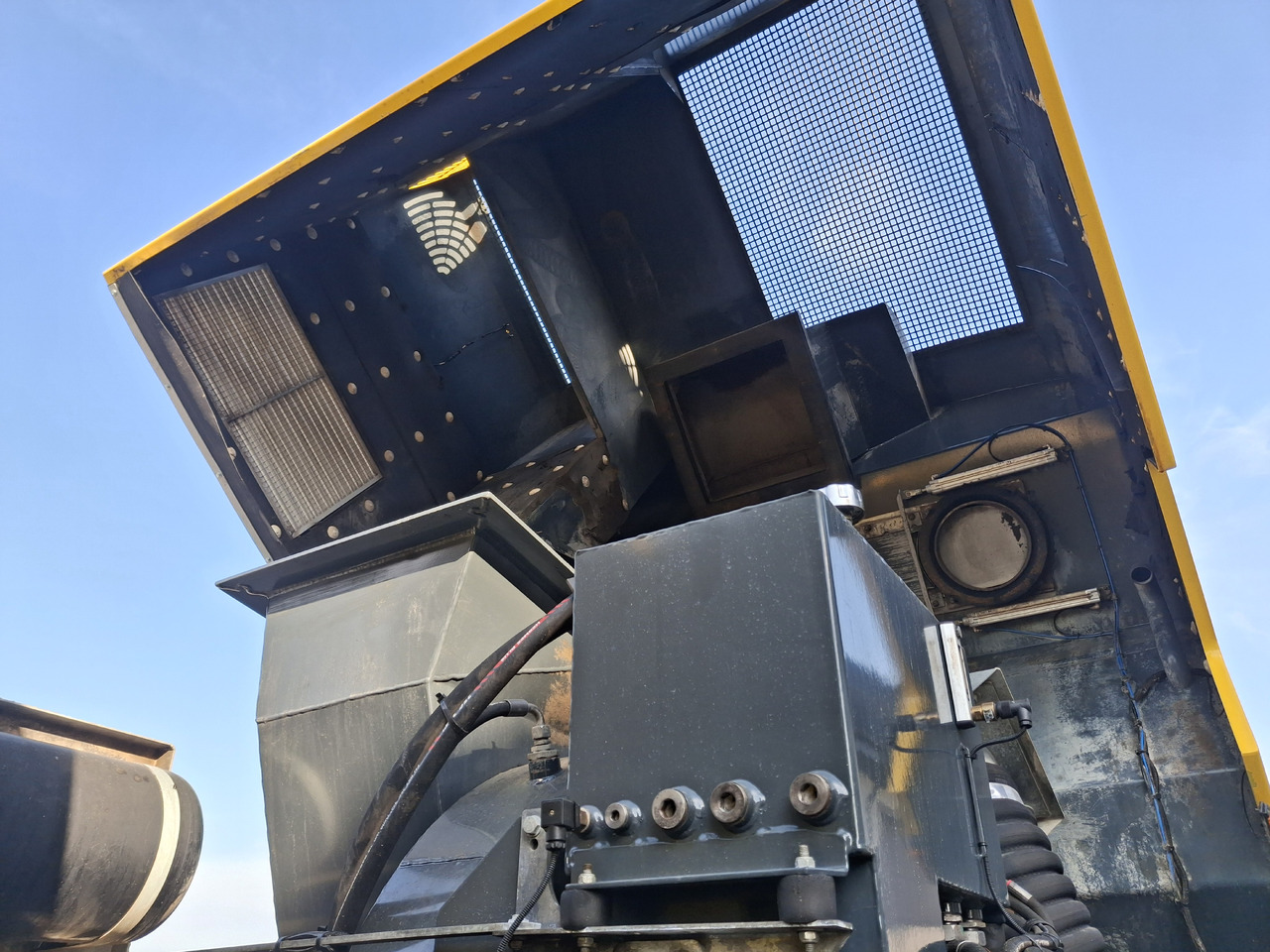 Barredora vial VOLVO FMX 420 Zamiatarka Kehrmaschine Euro 6 PM2.5 BROCK VS 7 TECH Karcher L/R 2145 Mth 2021r: foto 27 Barredora vial VOLVO FMX 420 Zamiatarka Kehrmaschine Euro 6 PM2.5 BROCK VS 7 TECH Karcher L/R 2145 Mth 2021r: foto 27