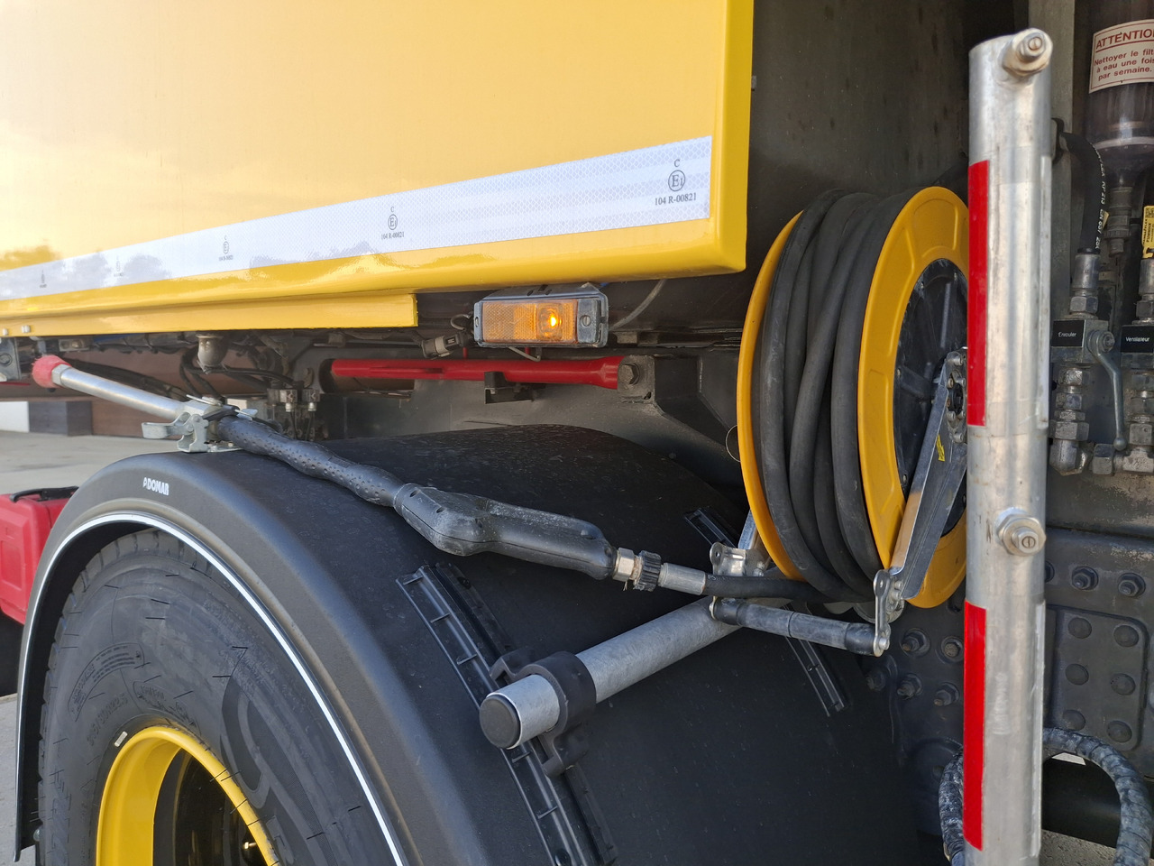 Barredora vial VOLVO FMX 420 Zamiatarka Kehrmaschine Euro 6 PM2.5 BROCK VS 7 TECH Karcher L/R 2145 Mth 2021r: foto 12 Barredora vial VOLVO FMX 420 Zamiatarka Kehrmaschine Euro 6 PM2.5 BROCK VS 7 TECH Karcher L/R 2145 Mth 2021r: foto 12