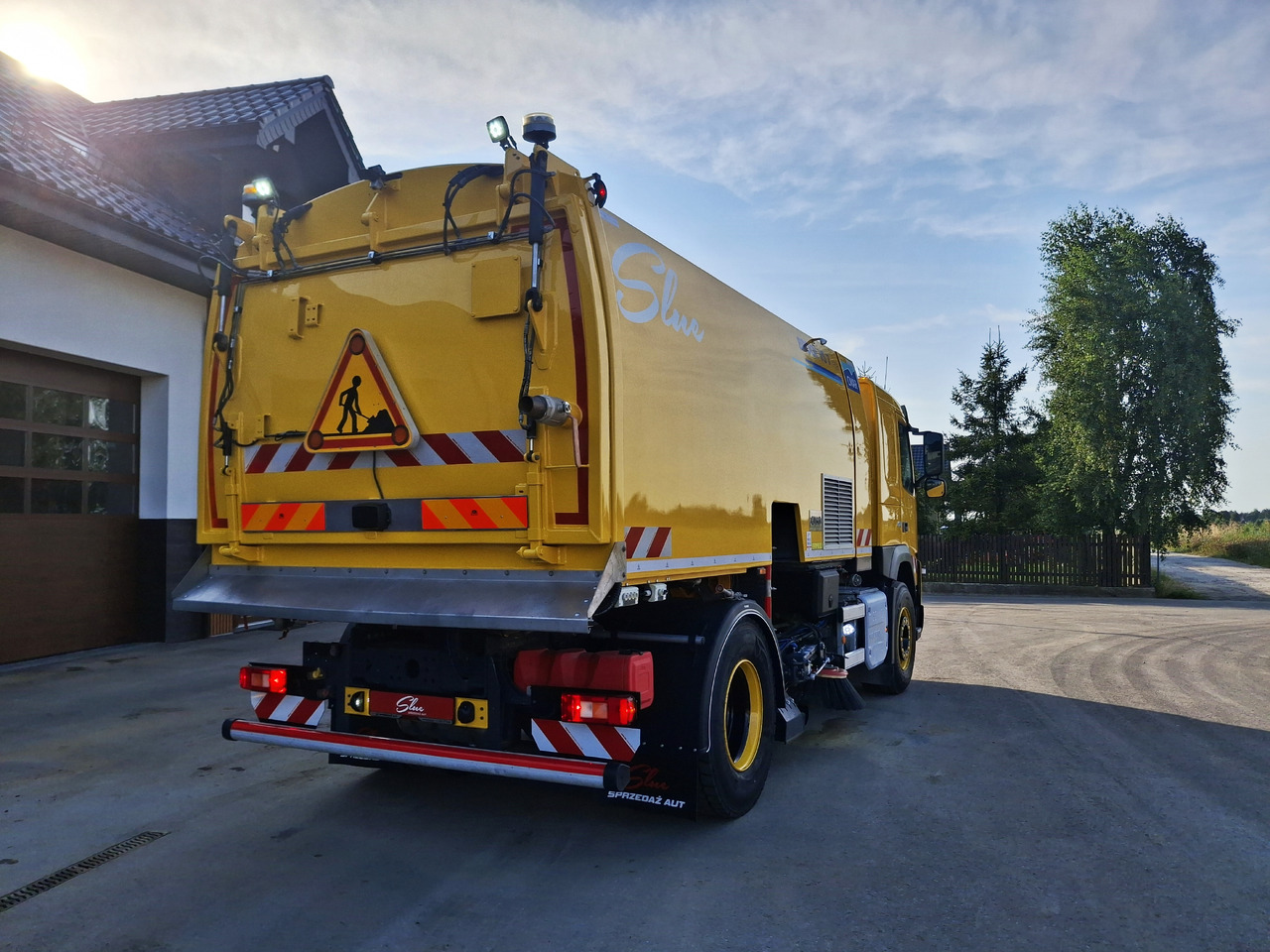 Barredora vial VOLVO FMX 420 Zamiatarka Kehrmaschine Euro 6 PM2.5 BROCK VS 7 TECH Karcher L/R 2145 Mth 2021r: foto 6 Barredora vial VOLVO FMX 420 Zamiatarka Kehrmaschine Euro 6 PM2.5 BROCK VS 7 TECH Karcher L/R 2145 Mth 2021r: foto 6