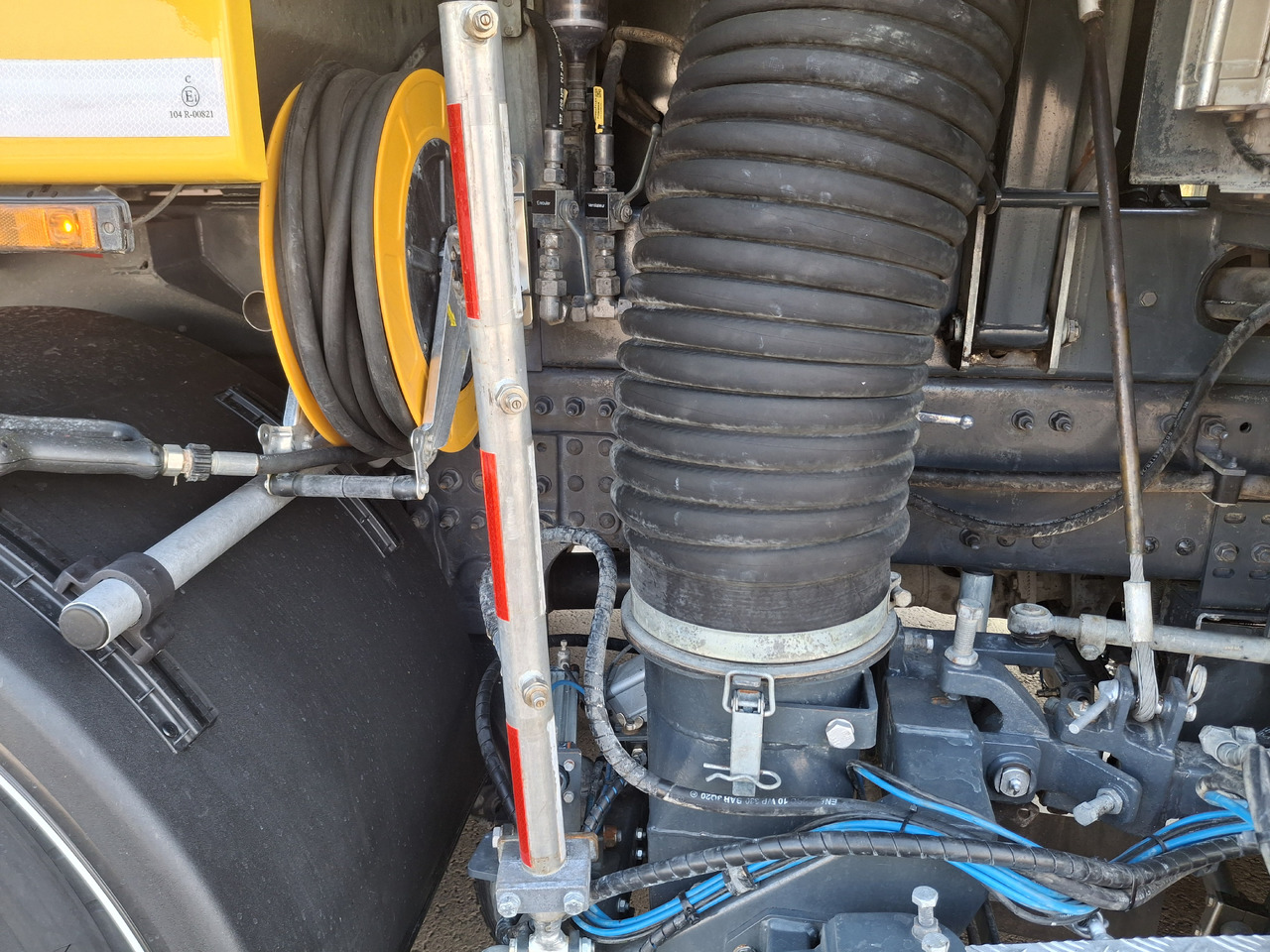 Barredora vial VOLVO FMX 420 Zamiatarka Kehrmaschine Euro 6 PM2.5 BROCK VS 7 TECH Karcher L/R 2145 Mth 2021r: foto 17 Barredora vial VOLVO FMX 420 Zamiatarka Kehrmaschine Euro 6 PM2.5 BROCK VS 7 TECH Karcher L/R 2145 Mth 2021r: foto 17