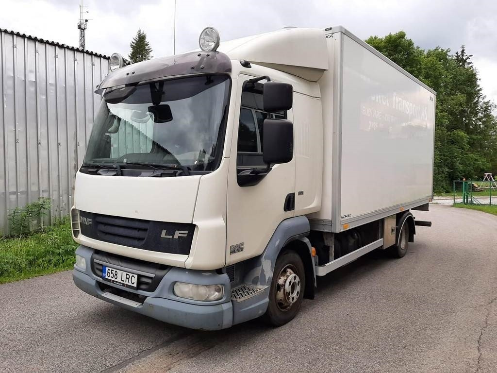 DAF FA 45.180 4X2 KITCHEN - Camión caja cerrada: foto 1 DAF FA 45.180 4X2 KITCHEN - Camión caja cerrada: foto 1