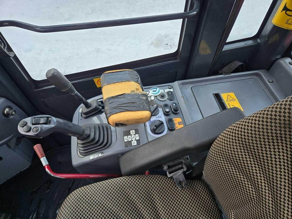 Komatsu WA200PZ-6 - Cargadora de ruedas: foto 1 Komatsu WA200PZ-6 - Cargadora de ruedas: foto 1