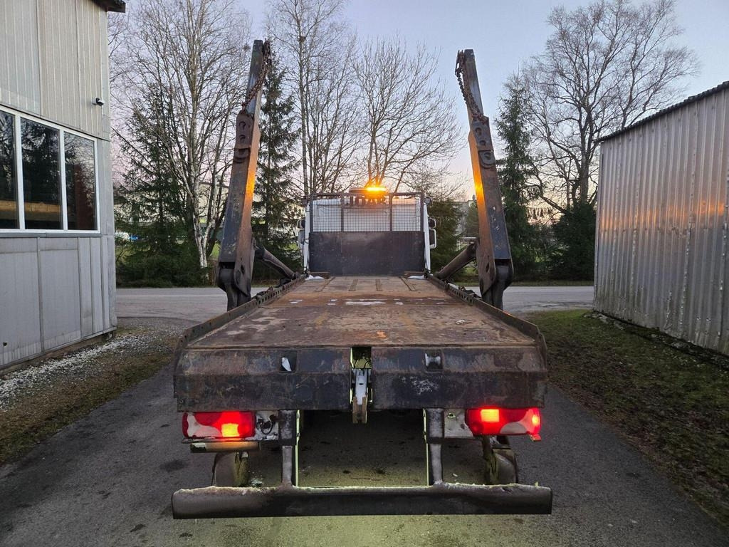 Scania P280 4X2 JOAB - Camión portacontenedor de cadenas: foto 3 Scania P280 4X2 JOAB - Camión portacontenedor de cadenas: foto 3