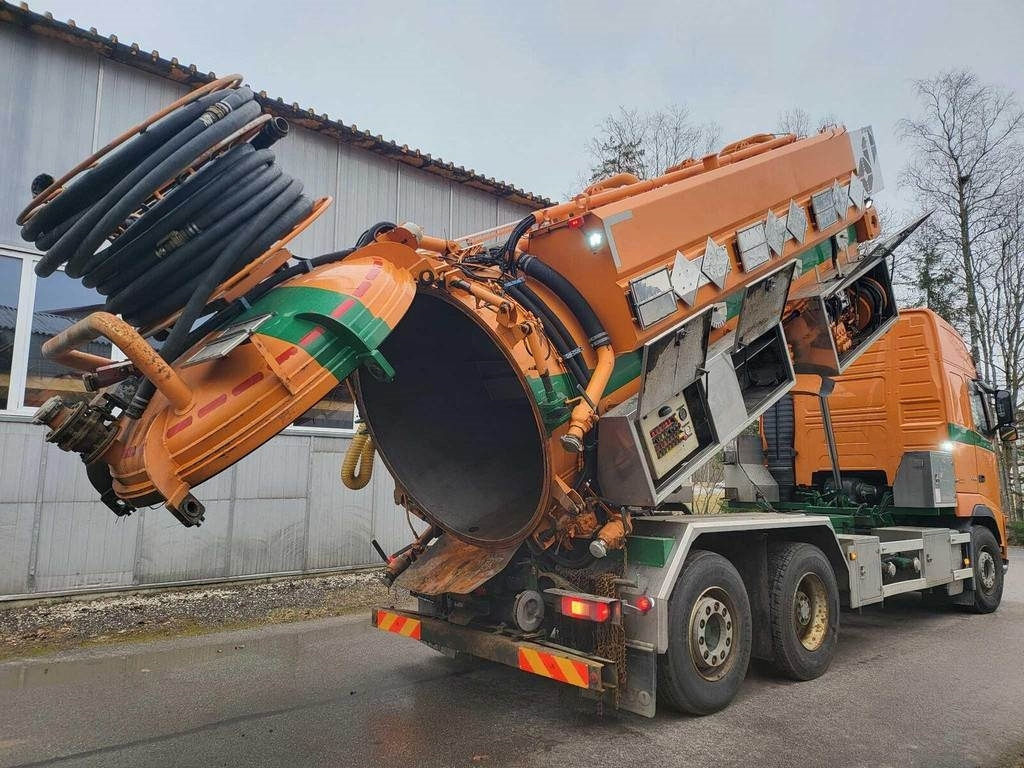 Volvo FH500 6X2 ADR KORP&SON  - Limpieza de alcantarillado: foto 4 Volvo FH500 6X2 ADR KORP&SON  - Limpieza de alcantarillado: foto 4