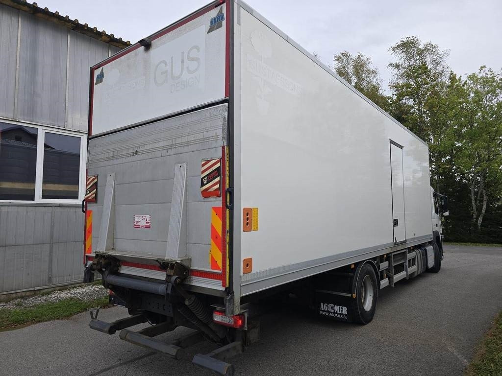 Volvo FM330 4X2  - Camión caja cerrada: foto 4 Volvo FM330 4X2  - Camión caja cerrada: foto 4