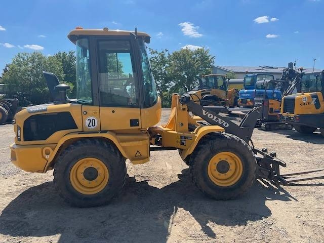 Volvo L 30 G - Cargadora de ruedas: foto 2 Volvo L 30 G - Cargadora de ruedas: foto 2