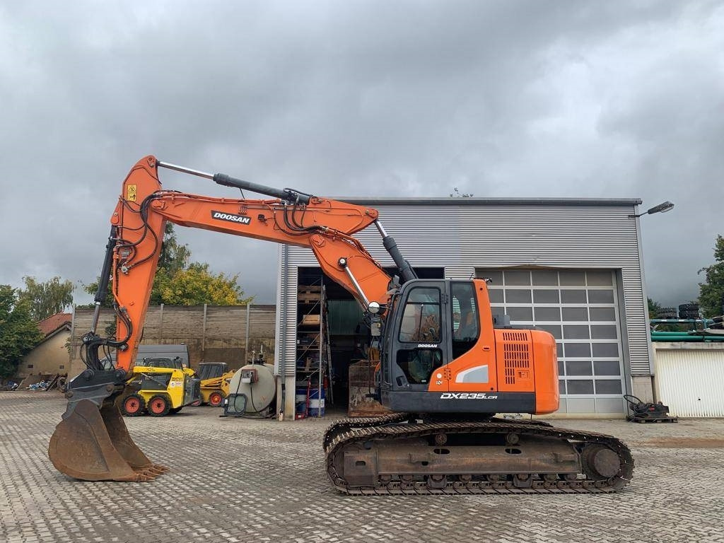 Doosan DX 235 LCR-5 - Excavadora de cadenas: foto 2 Doosan DX 235 LCR-5 - Excavadora de cadenas: foto 2