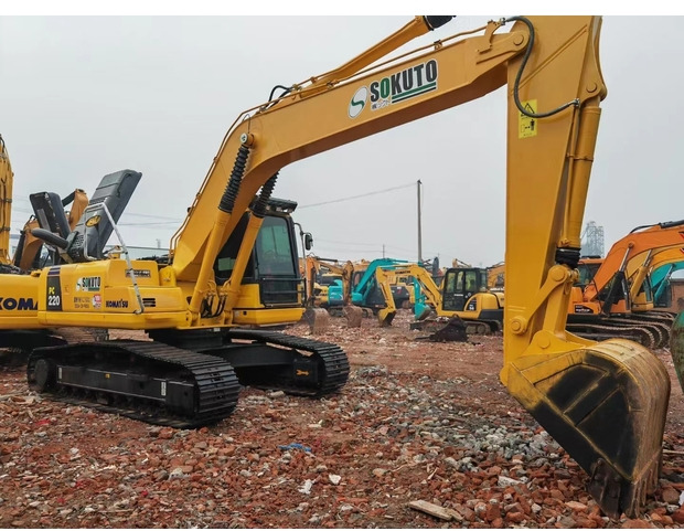 2021 Komatsu PC220-8 - Excavadora de cadenas: foto 1 2021 Komatsu PC220-8 - Excavadora de cadenas: foto 1