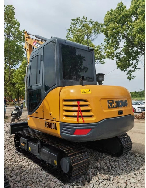 2021 XCMG XE60DA - Excavadora de cadenas: foto 2 2021 XCMG XE60DA - Excavadora de cadenas: foto 2