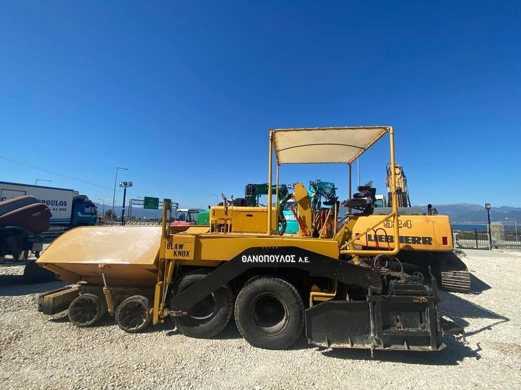 Blaw-Knox DF 90D - Pavimentadora de asfalto: foto 2 Blaw-Knox DF 90D - Pavimentadora de asfalto: foto 2