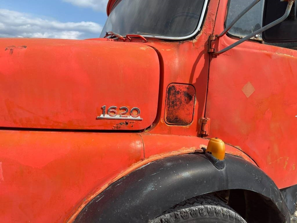 Camión volquete Mercedes-Benz 1620LA 334: foto 7