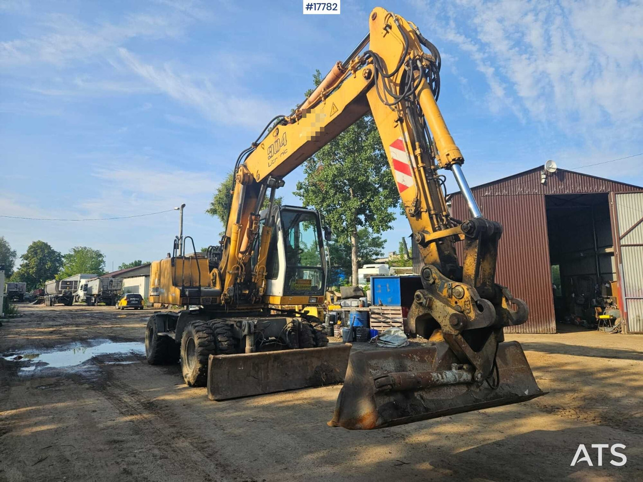 2002 Liebherr  A 904 - Excavadora de ruedas: foto 1 2002 Liebherr  A 904 - Excavadora de ruedas: foto 1