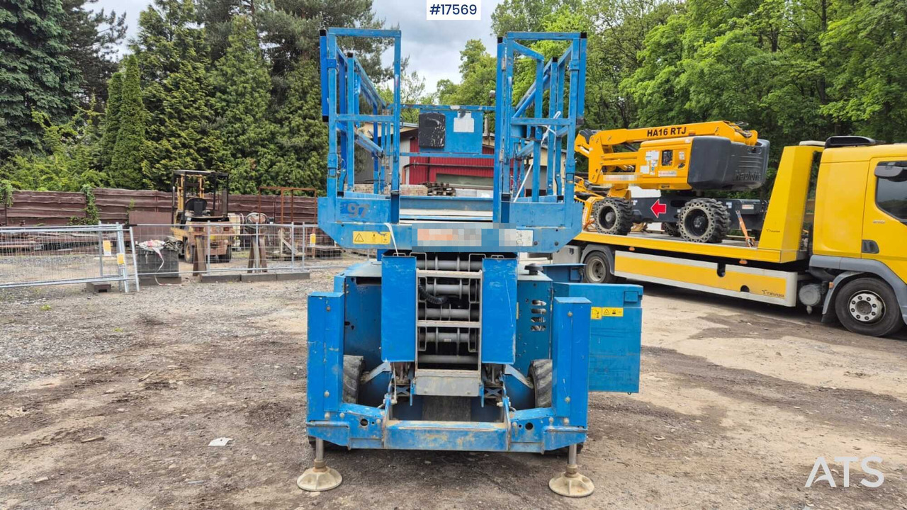 Plataforma elevadora 2014 Genie 4069 RT/ Podest spalinowy: foto 8
