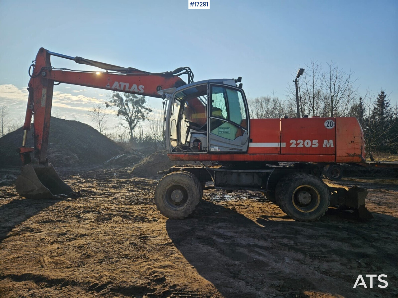 ATLAS 2205 M wheeled excavator (2005) - Excavadora de ruedas: foto 4 ATLAS 2205 M wheeled excavator (2005) - Excavadora de ruedas: foto 4