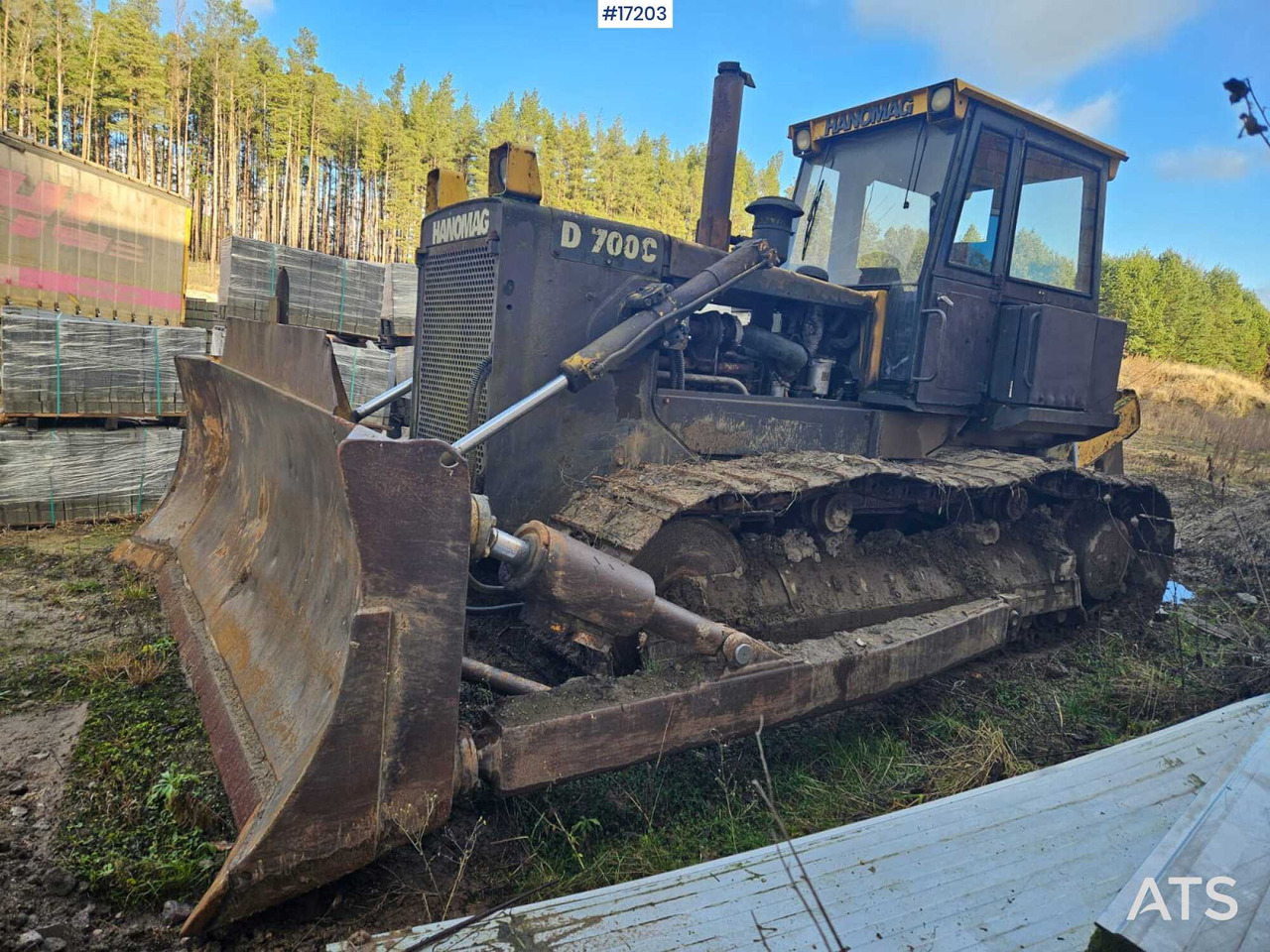 Bulldozer HANOMAG D700 C (1991) - Bulldozer: foto 1 Bulldozer HANOMAG D700 C (1991) - Bulldozer: foto 1