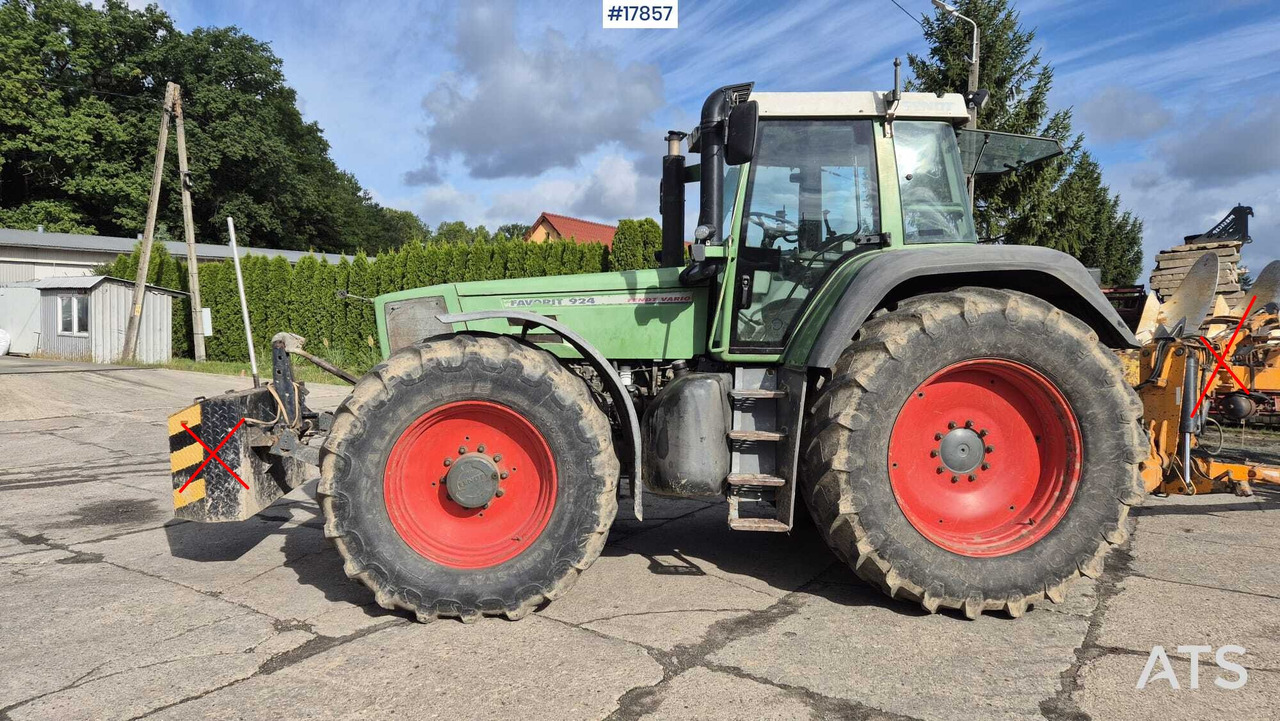 FENDT VARIO FAVORIT 924 agricultural tractor (1999) - Tractor: foto 5 FENDT VARIO FAVORIT 924 agricultural tractor (1999) - Tractor: foto 5