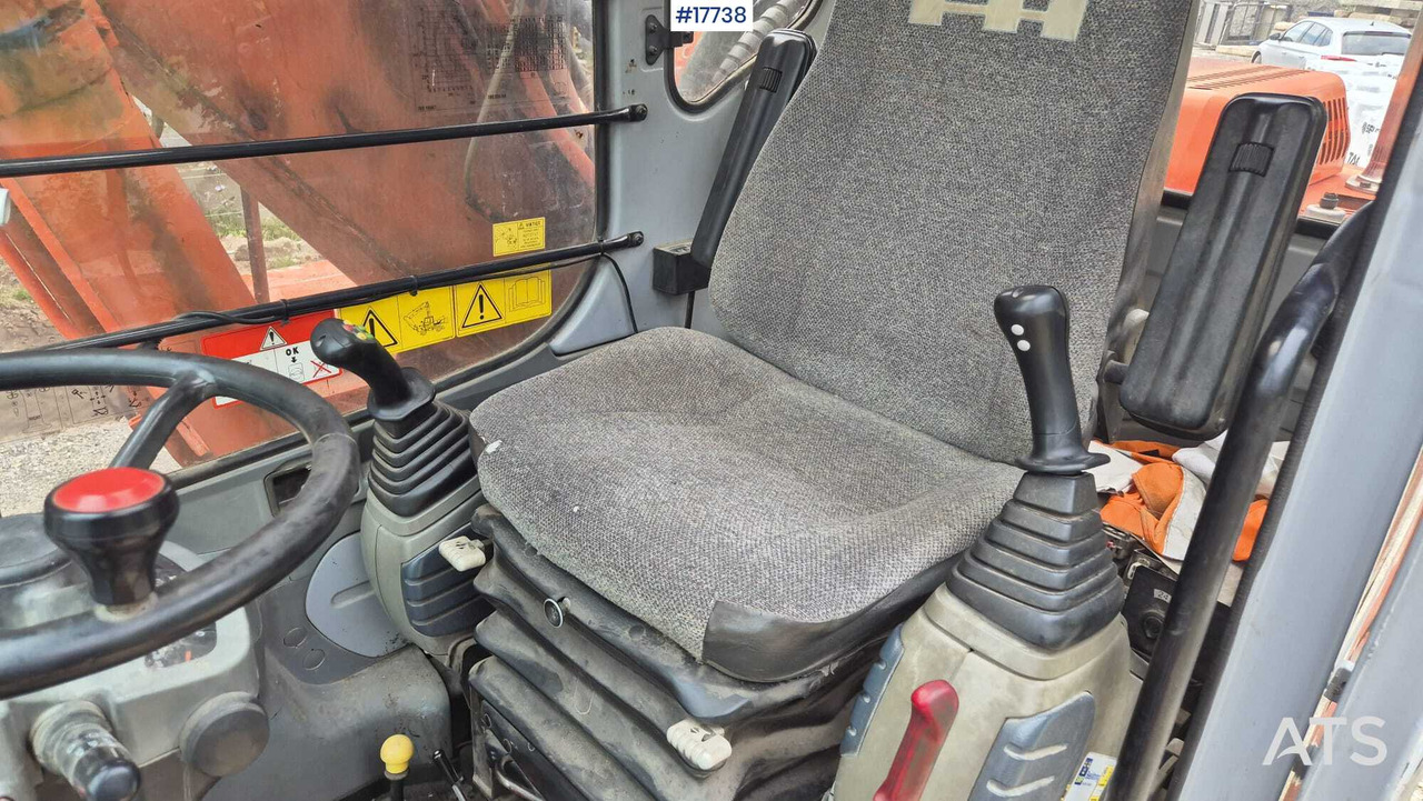 Excavadora de ruedas HITACHI EW 165W (2000) ROTOTILT Wheel Excavator: foto 19 Excavadora de ruedas HITACHI EW 165W (2000) ROTOTILT Wheel Excavator: foto 19