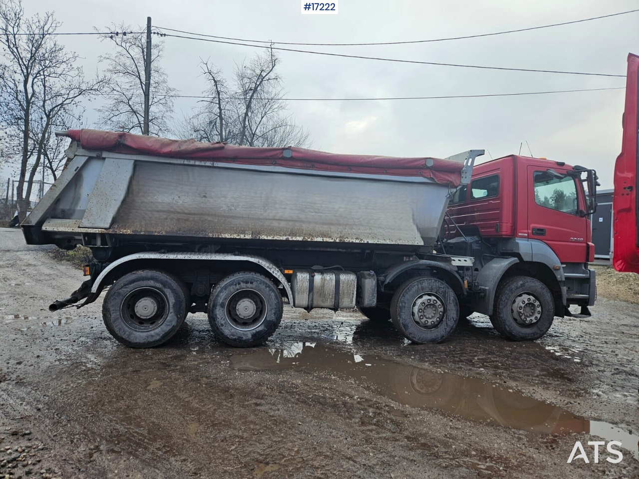 Mercedes-Benz Axor 3240 four-axle tipper (2012) - Camión volquete: foto 4 Mercedes-Benz Axor 3240 four-axle tipper (2012) - Camión volquete: foto 4