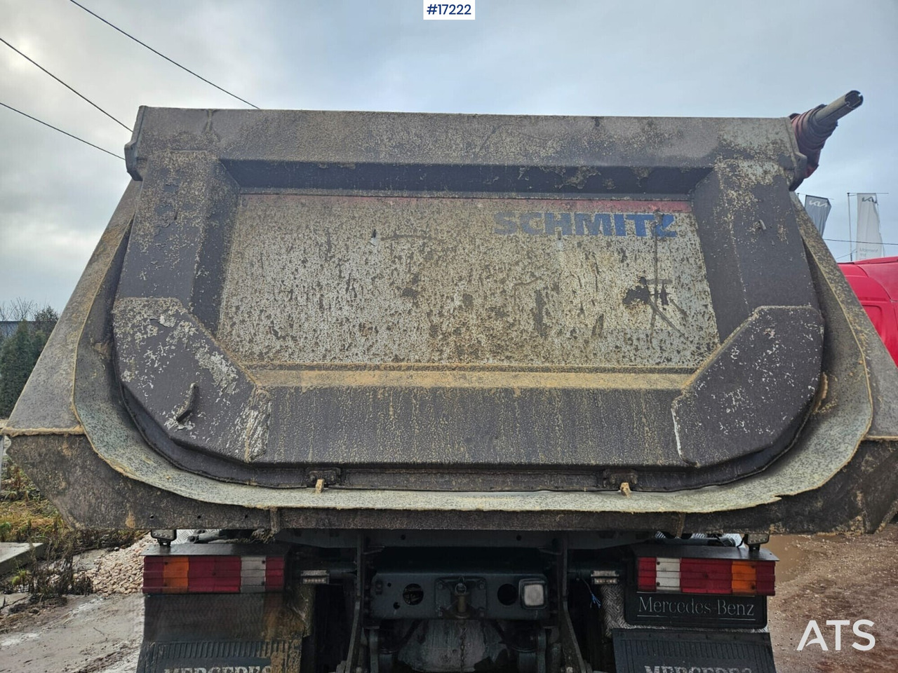 Leasing de  Mercedes-Benz Axor 3240 four-axle tipper (2012) Mercedes-Benz Axor 3240 four-axle tipper (2012): foto 11