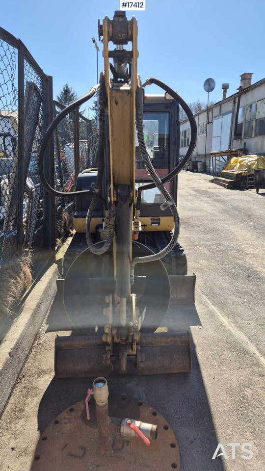 Mini excavator CATERPILLAR 302.5 (2004) two buckets, quick couplers. - Miniexcavadora: foto 3 Mini excavator CATERPILLAR 302.5 (2004) two buckets, quick couplers. - Miniexcavadora: foto 3