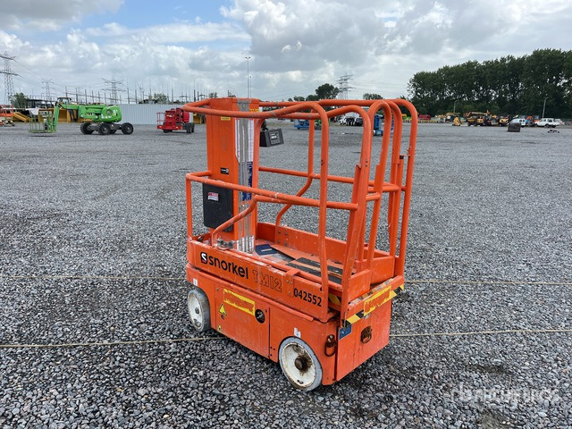2018 Snorkel TM12 Vertical Mast Lift - Plataforma de mástil vertical: foto 4 2018 Snorkel TM12 Vertical Mast Lift - Plataforma de mástil vertical: foto 4