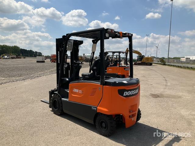 2024 Doosan B35X-7 PLUS (Unused) Electric Forklift - Carretilla elevadora eléctrica: foto 3 2024 Doosan B35X-7 PLUS (Unused) Electric Forklift - Carretilla elevadora eléctrica: foto 3