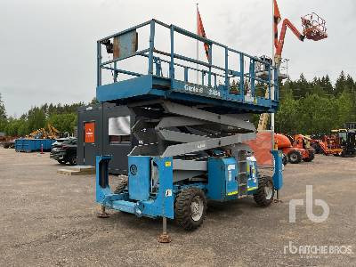 GENIE GS3384 4x4 - Plataforma de tijeras: foto 3 GENIE GS3384 4x4 - Plataforma de tijeras: foto 3