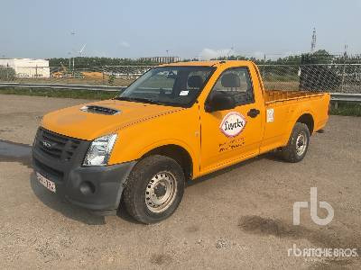 ISUZU D-MAX 4x4 - Pick-up: foto 1 ISUZU D-MAX 4x4 - Pick-up: foto 1