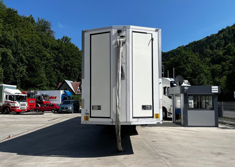 Pezzaioli HMK Industri // Do przewozu zwierząt // 2004 Rok // 3 Pokłady // Waga // Osi skrętne // Oznonacja // - Semirremolque transporte de ganado: foto 3 Pezzaioli HMK Industri // Do przewozu zwierząt // 2004 Rok // 3 Pokłady // Waga // Osi skrętne // Oznonacja // - Semirremolque transporte de ganado: foto 3