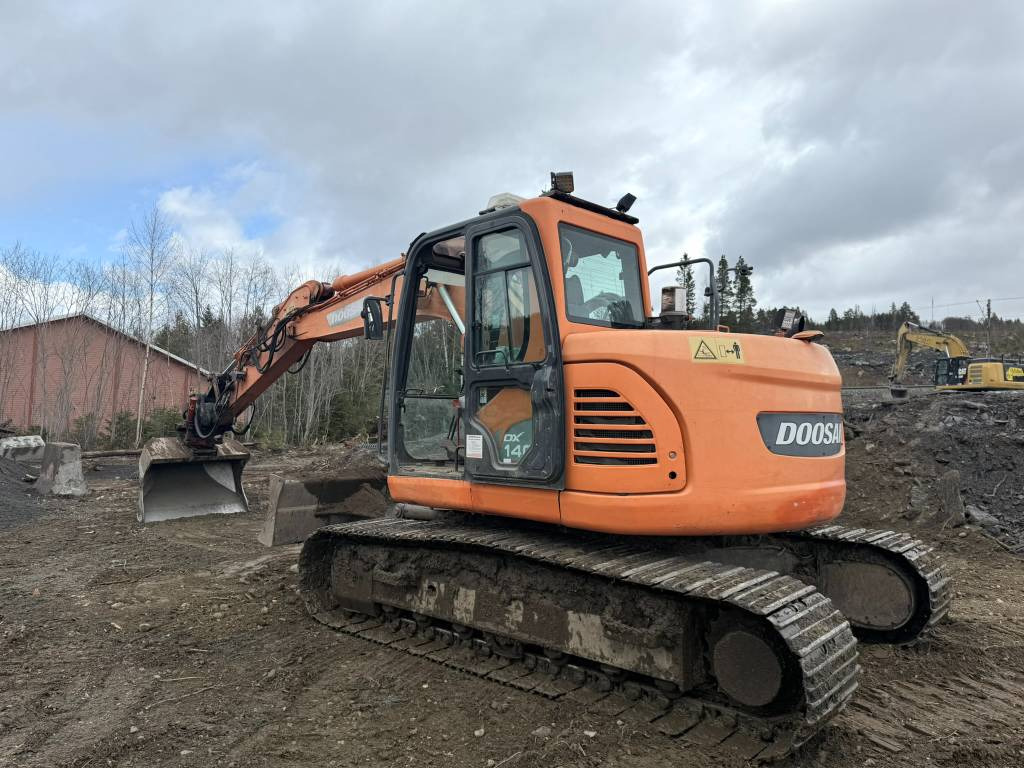 Doosan DX 140 LCR - Excavadora de cadenas: foto 4 Doosan DX 140 LCR - Excavadora de cadenas: foto 4