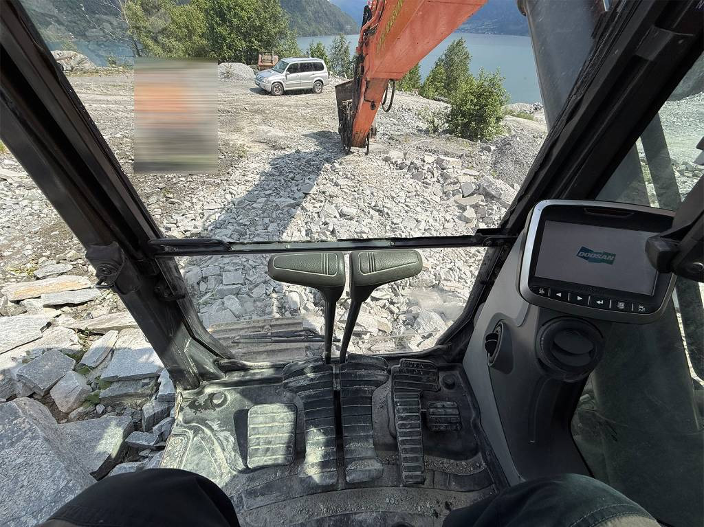 Excavadora de cadenas Doosan DX 300 LC-5: foto 13 Excavadora de cadenas Doosan DX 300 LC-5: foto 13