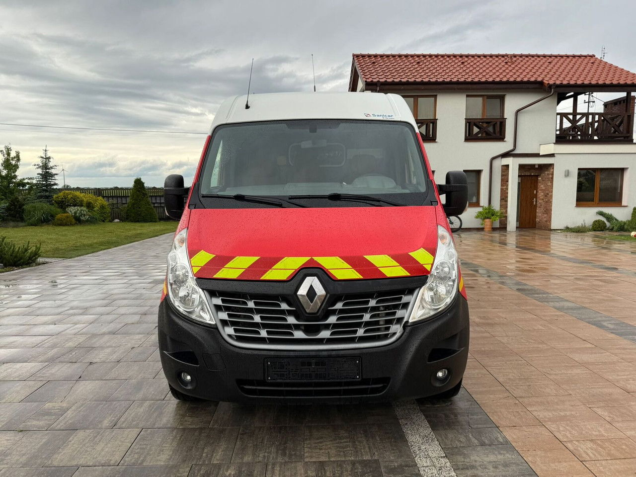 Renault Master 2016 Rok Ambulans Karetka Pogotowie - Ambulancia: foto 2 Renault Master 2016 Rok Ambulans Karetka Pogotowie - Ambulancia: foto 2