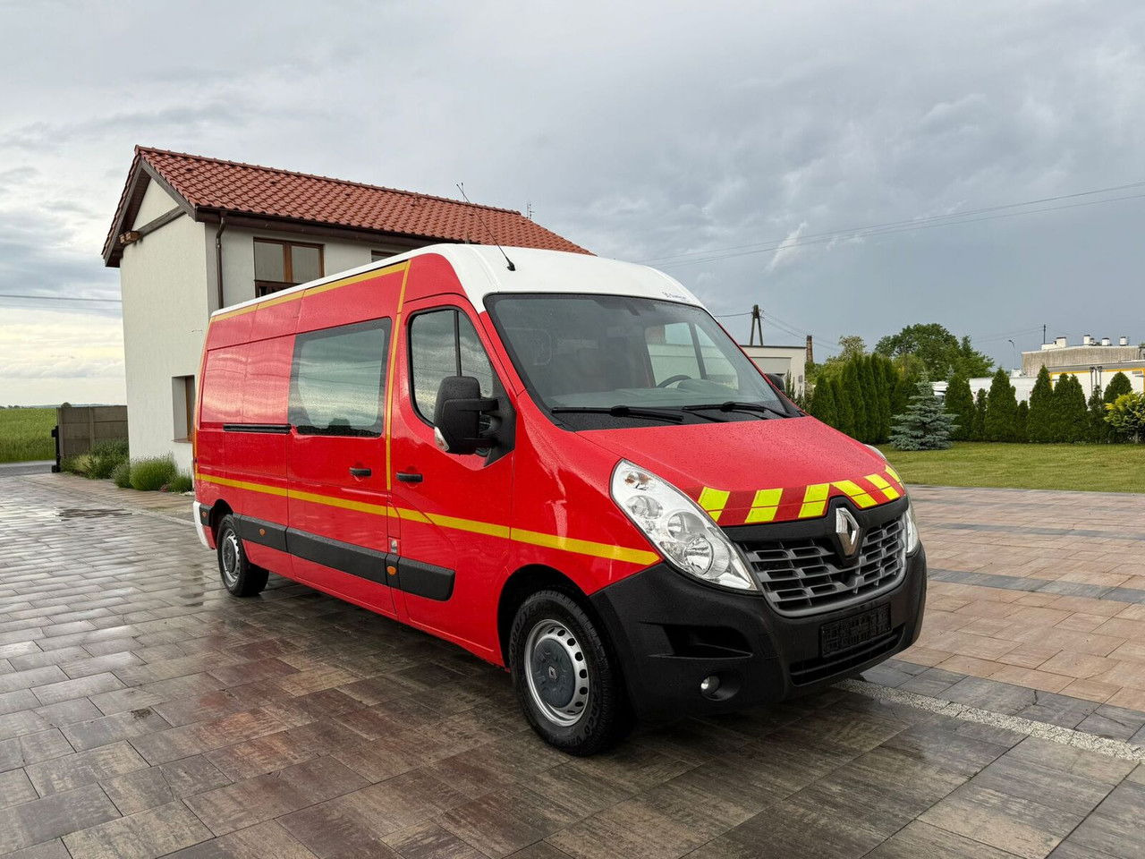 Renault Master 2016 Rok Ambulans Karetka Pogotowie - Ambulancia: foto 1 Renault Master 2016 Rok Ambulans Karetka Pogotowie - Ambulancia: foto 1